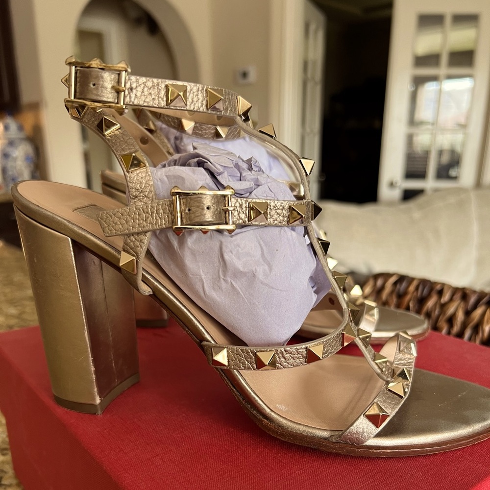 Size 41 Valentino Women Heels